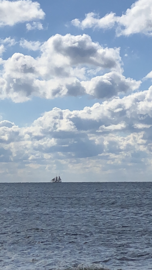 One boat in the sea.