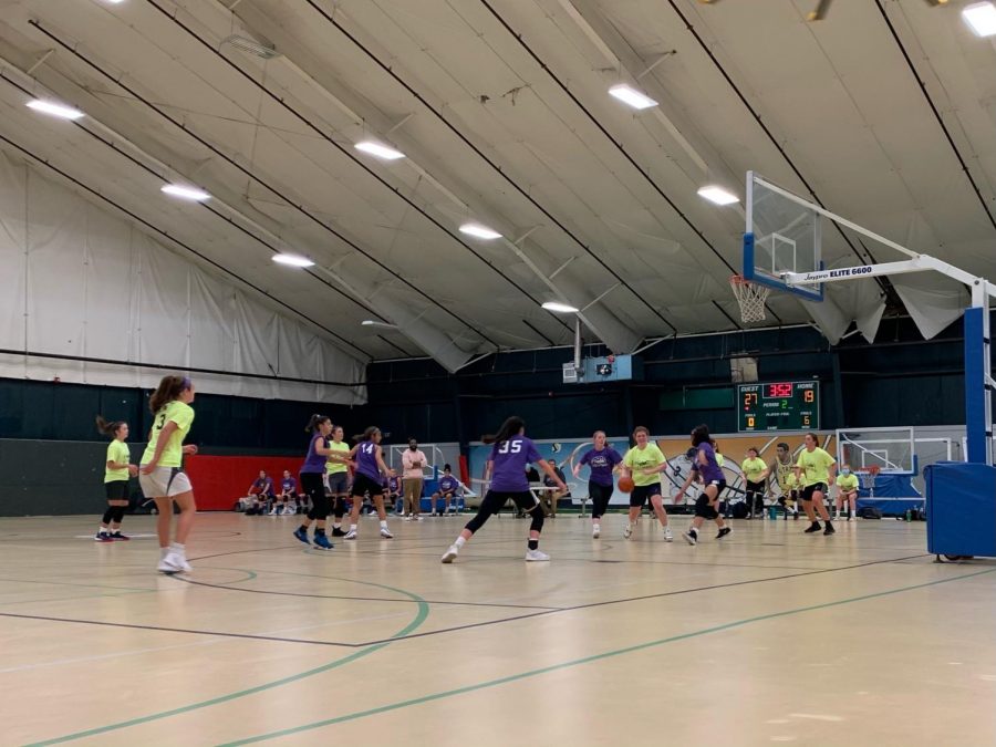 The Hall girls basketball team plays against Simsbury in a fall league game. Photographed by Tim Sullivan. 